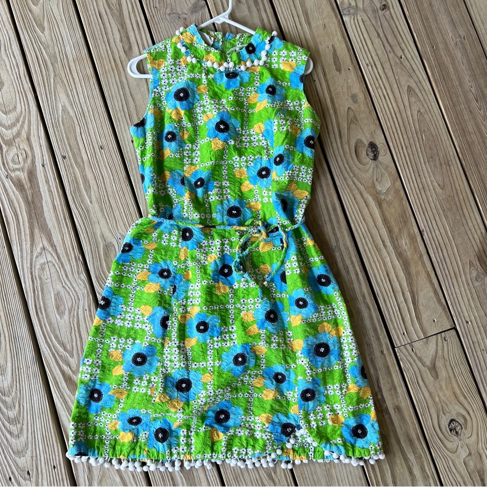 Vintage 60s flower power dress Serbin with belt puffball trim Muriel Ryan